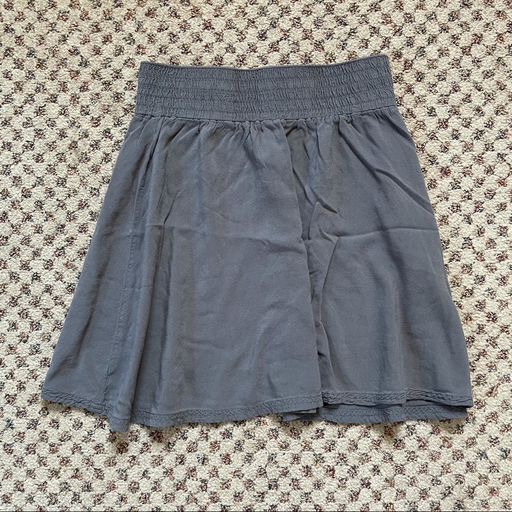 Gray flowy circle skirt